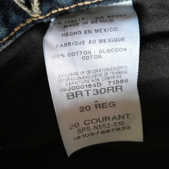 30x30 Wrangler Jeans - Picture 3 of 5